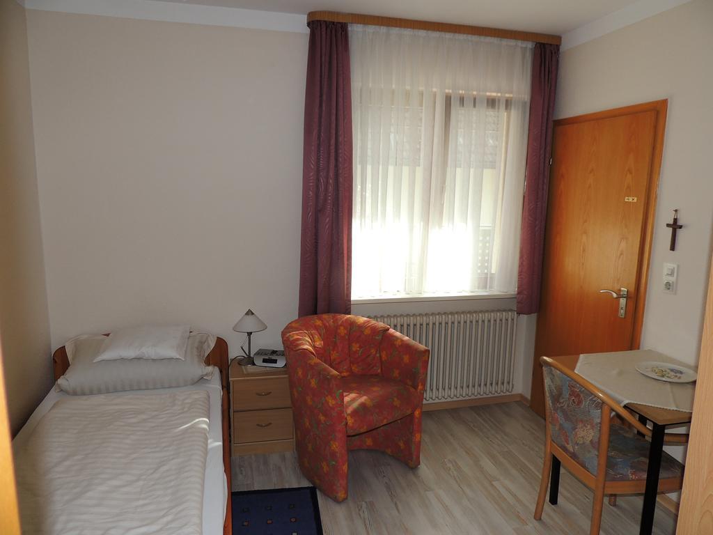 Gaestehaus Und Ferienwohnung Baechle Bad Peterstal-Griesbach Pokój zdjęcie