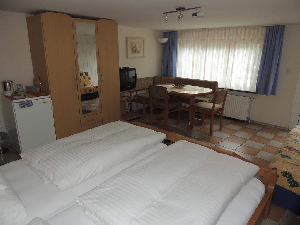 Gaestehaus Und Ferienwohnung Baechle Bad Peterstal-Griesbach Pokój zdjęcie